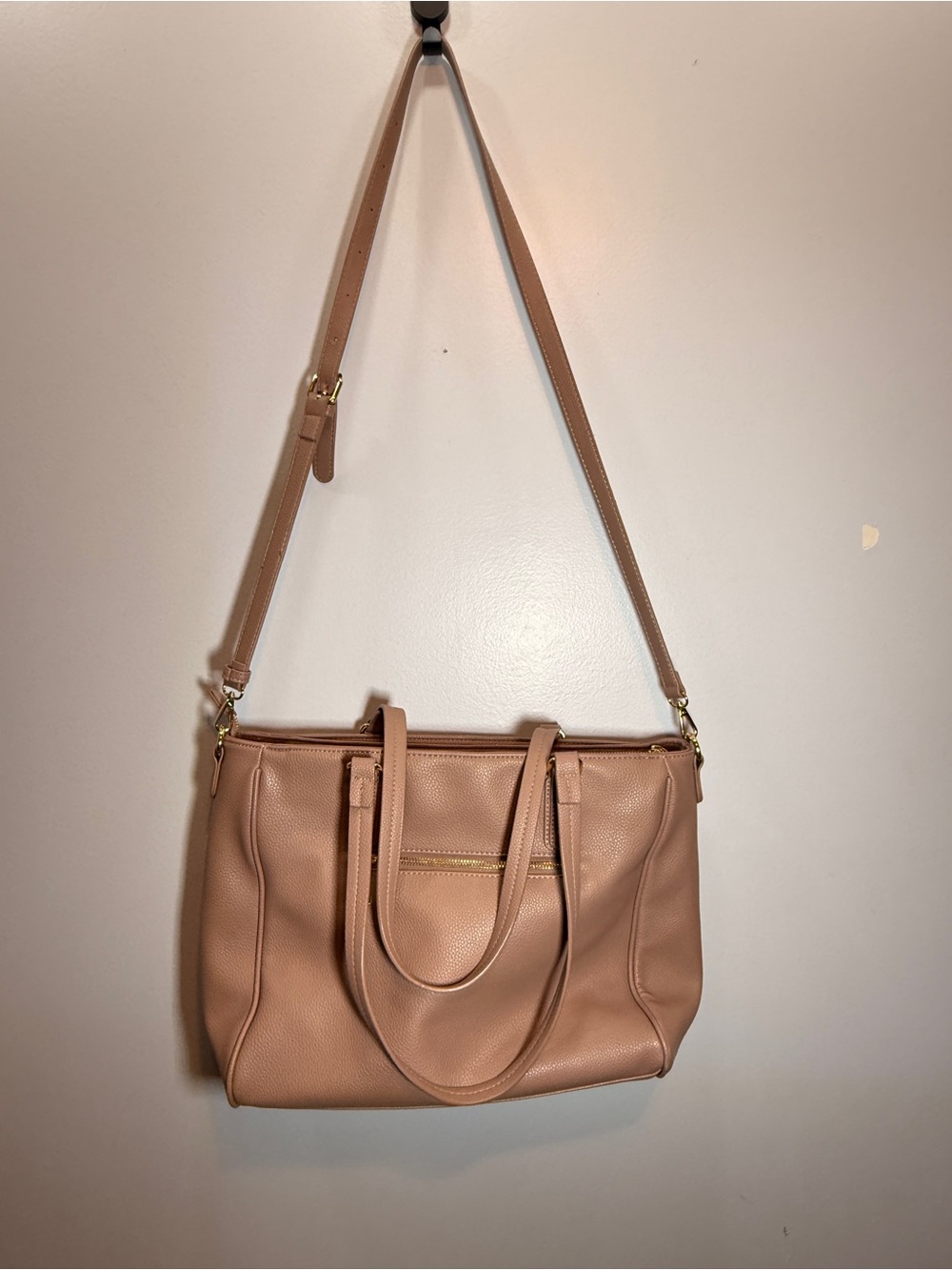 Miztique Pebbled Leather Shoulder Bag in Nude Pink